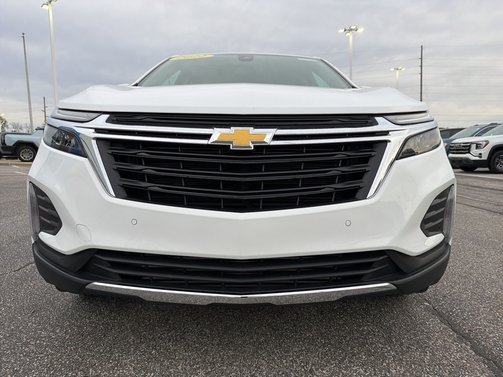 2022 Chevrolet Equinox LT photo 3