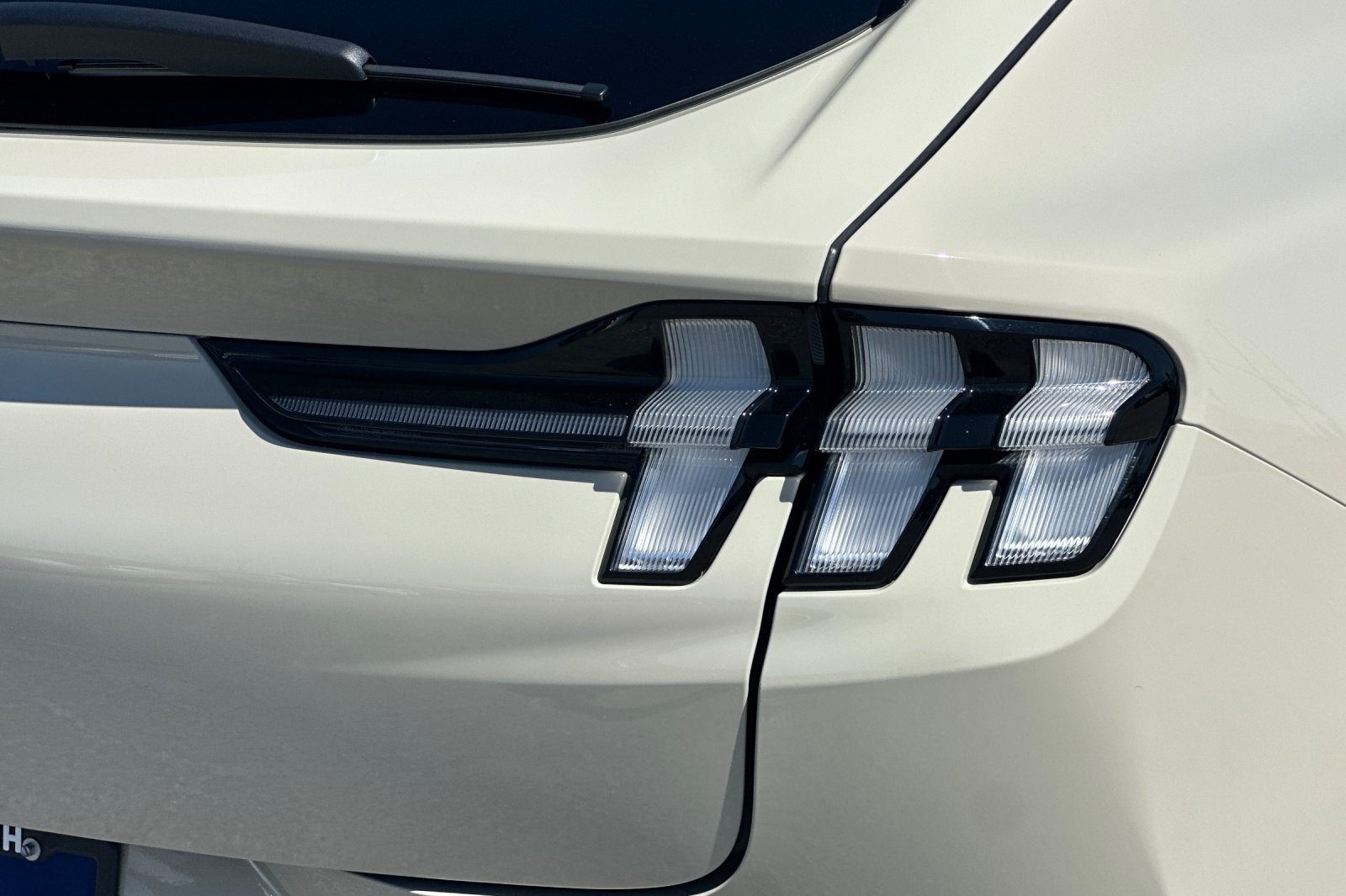 2025 Ford Mustang Mach-E Select photo 32