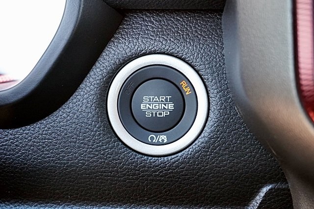 New 2026 Diamond Black Crystal Pearl-Coat Exterior Paint RAM Rebel image 37