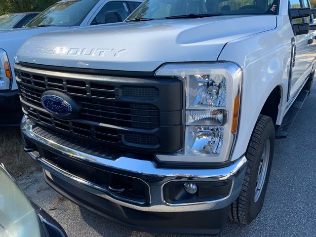 2026 Ford F-250 XL photo 4