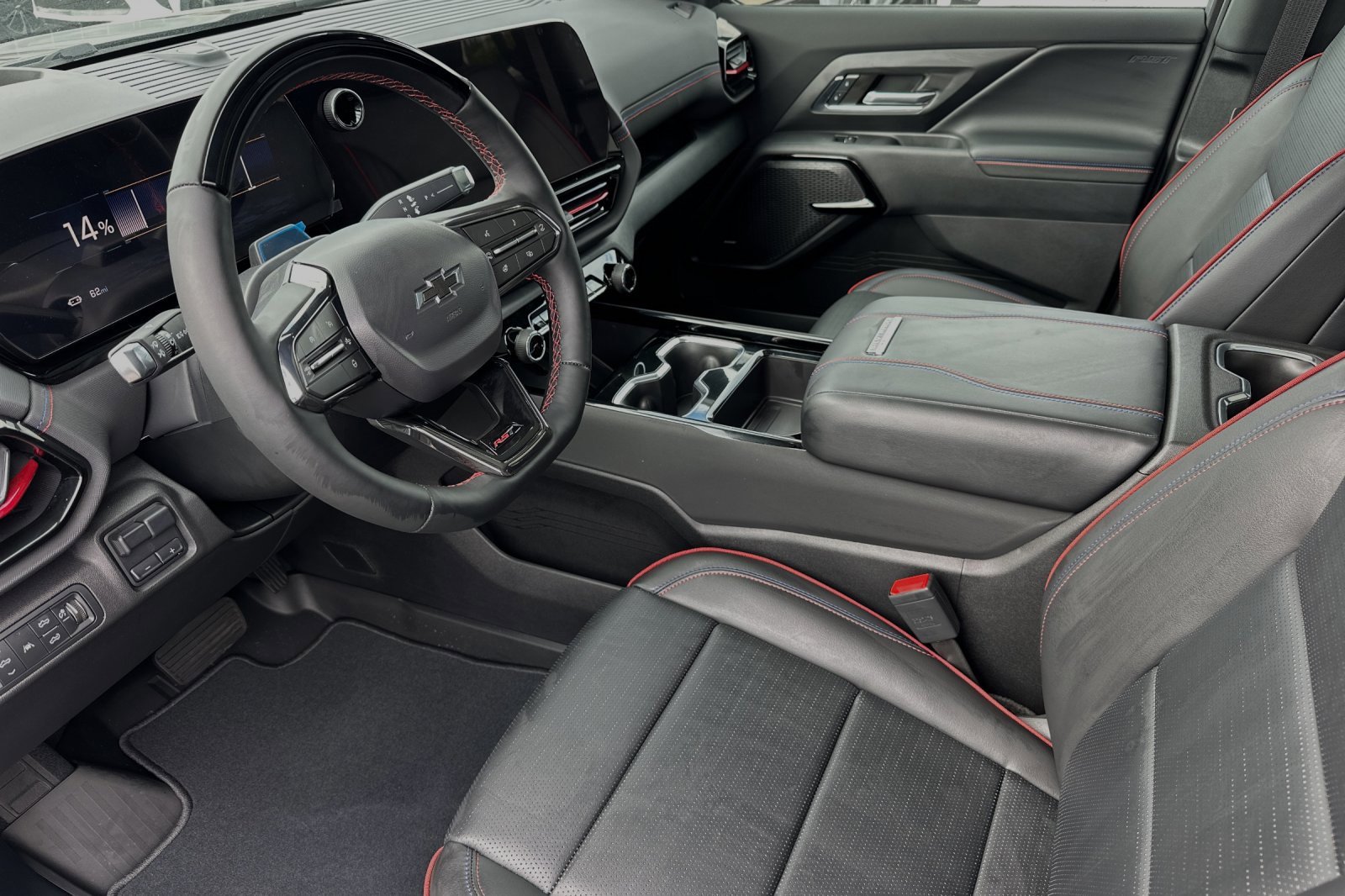 2024 Chevrolet Silverado EV RST photo 7