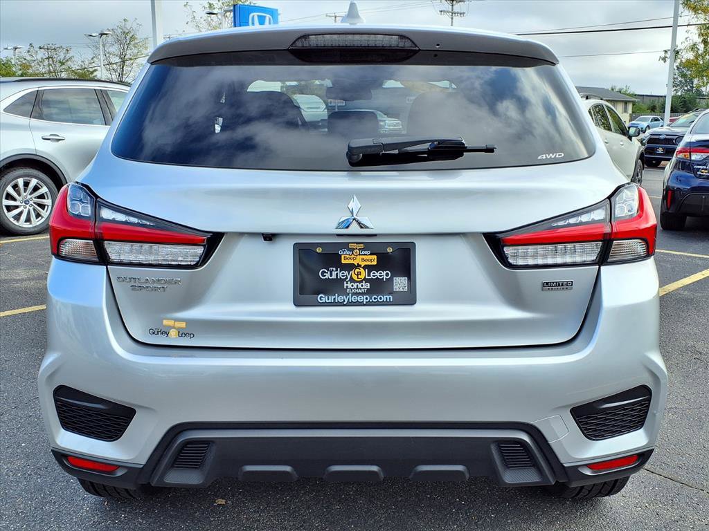 2023 Mitsubishi Outlander Sport LE photo 9