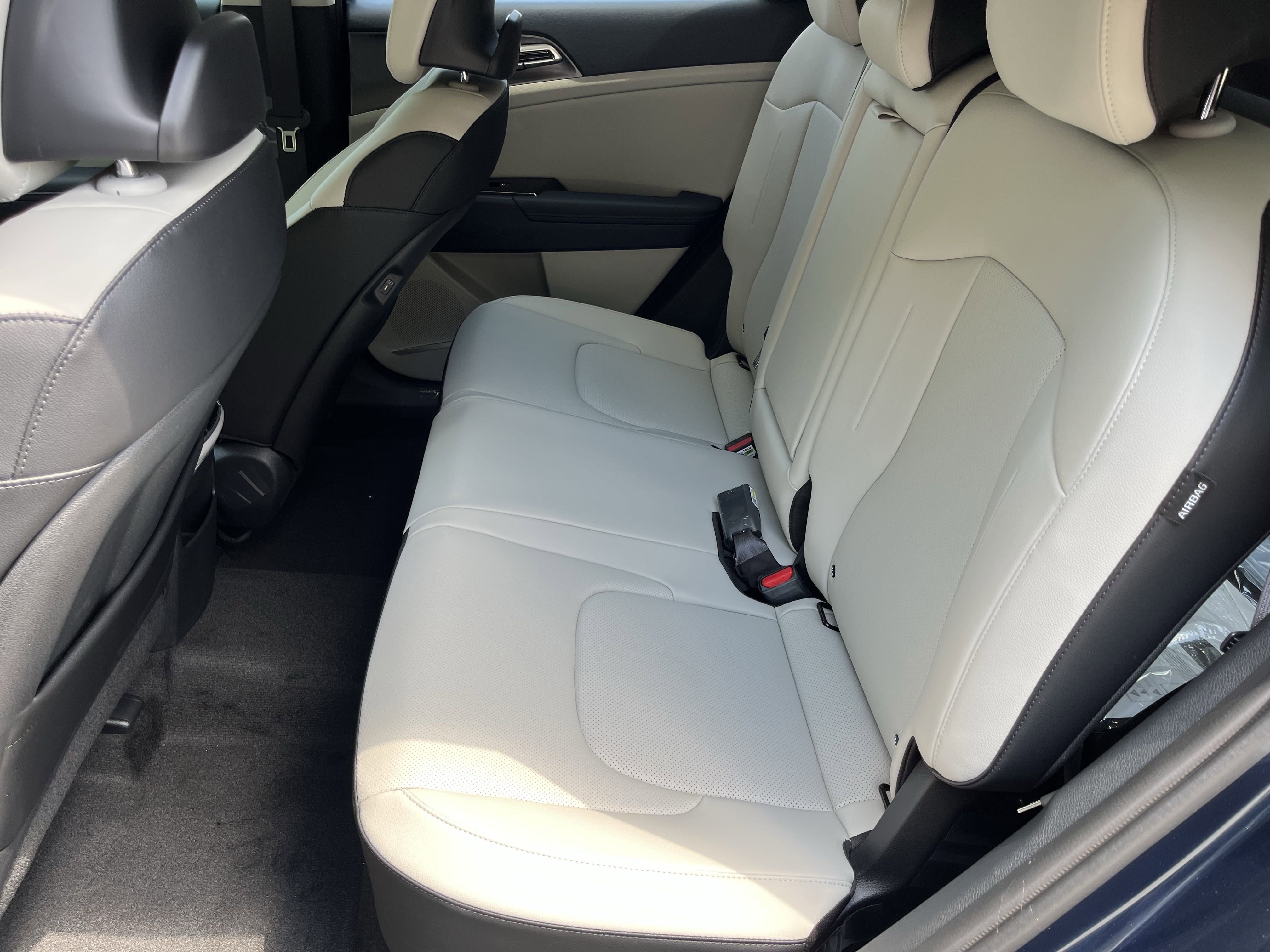 2025 Kia Sportage Hybrid EX photo 14