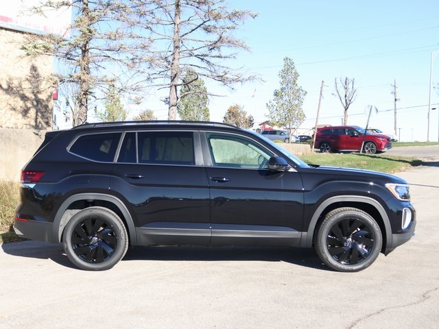 2026 Volkswagen Atlas SE Technology photo 4