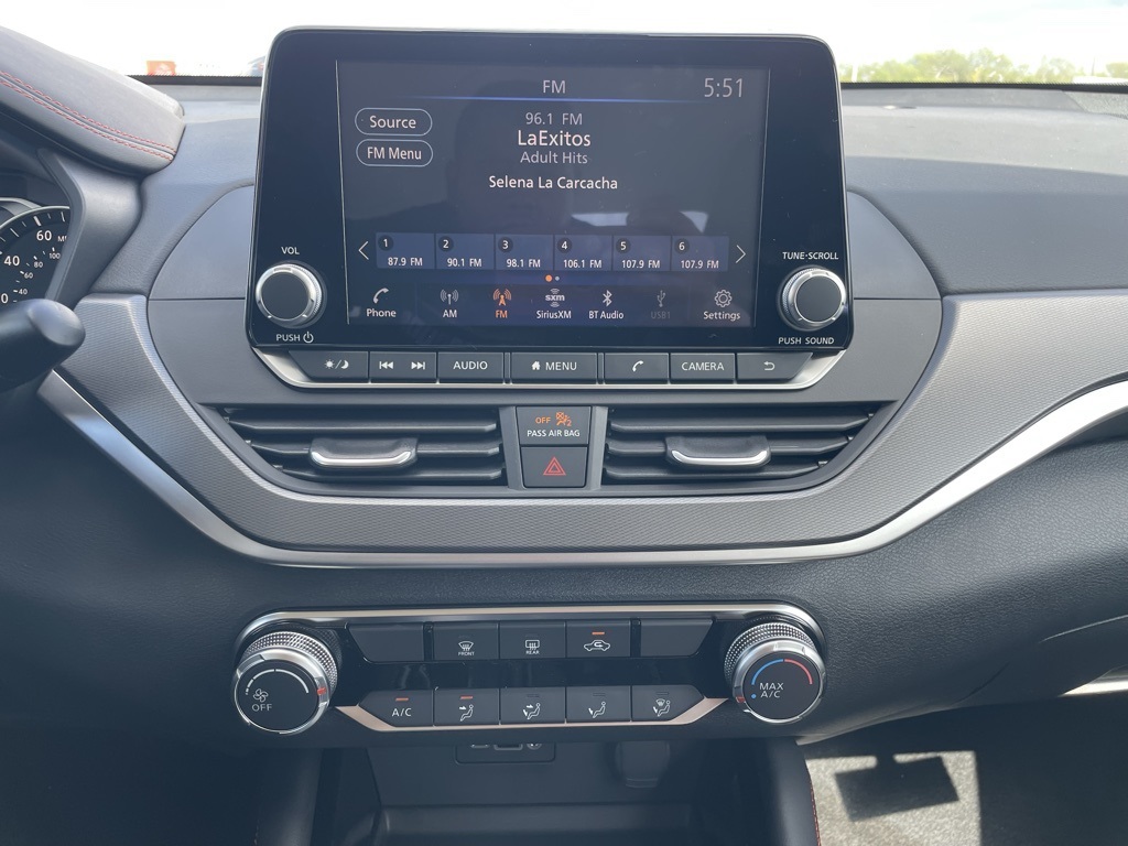 2025 Nissan Altima SR photo 15