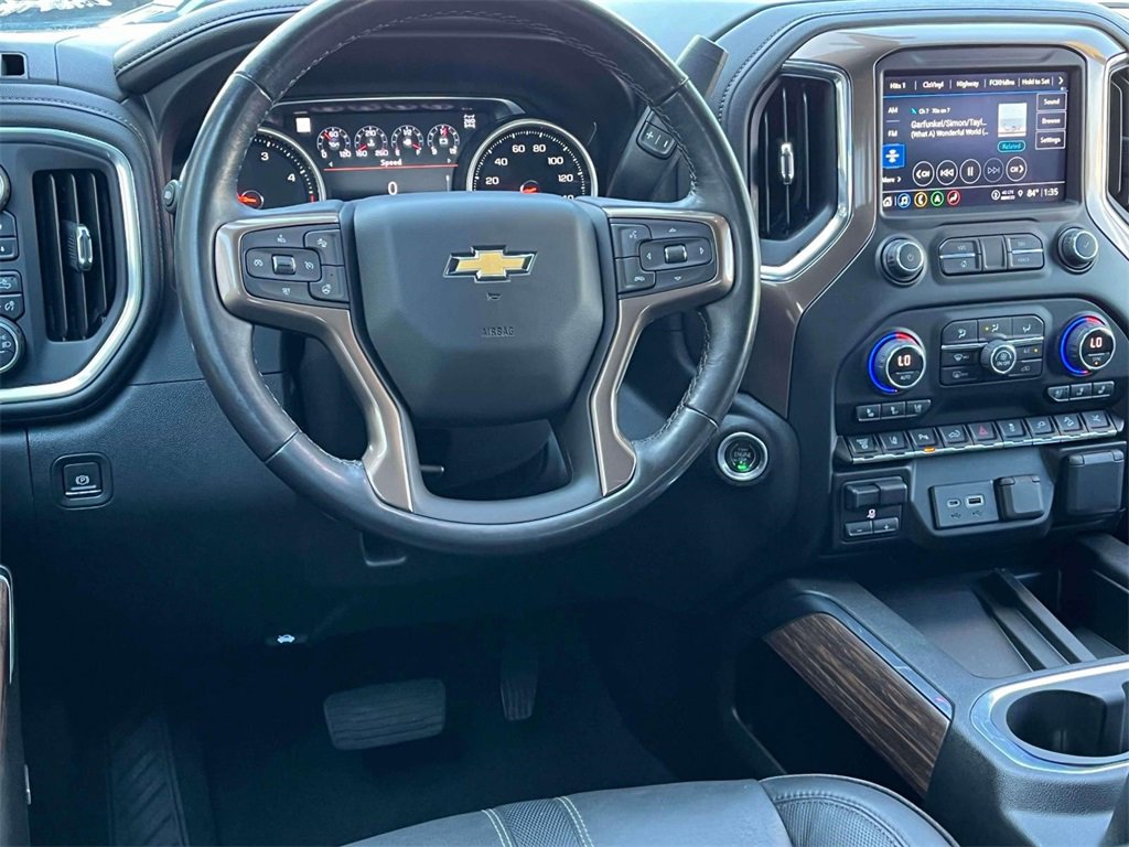 2022 Chevrolet Silverado 2500HD High Country photo 12