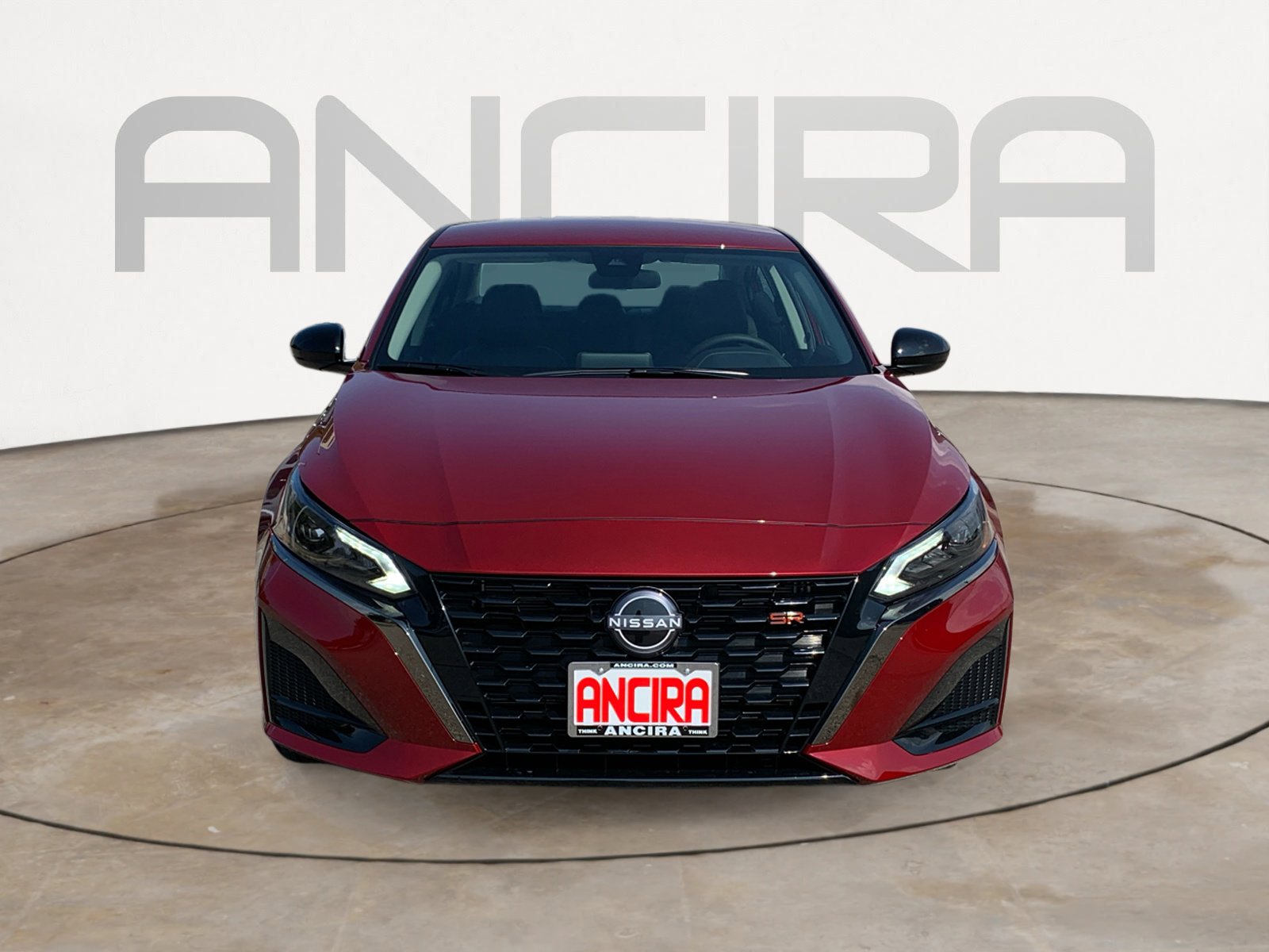 2025 Nissan Altima SR photo 4