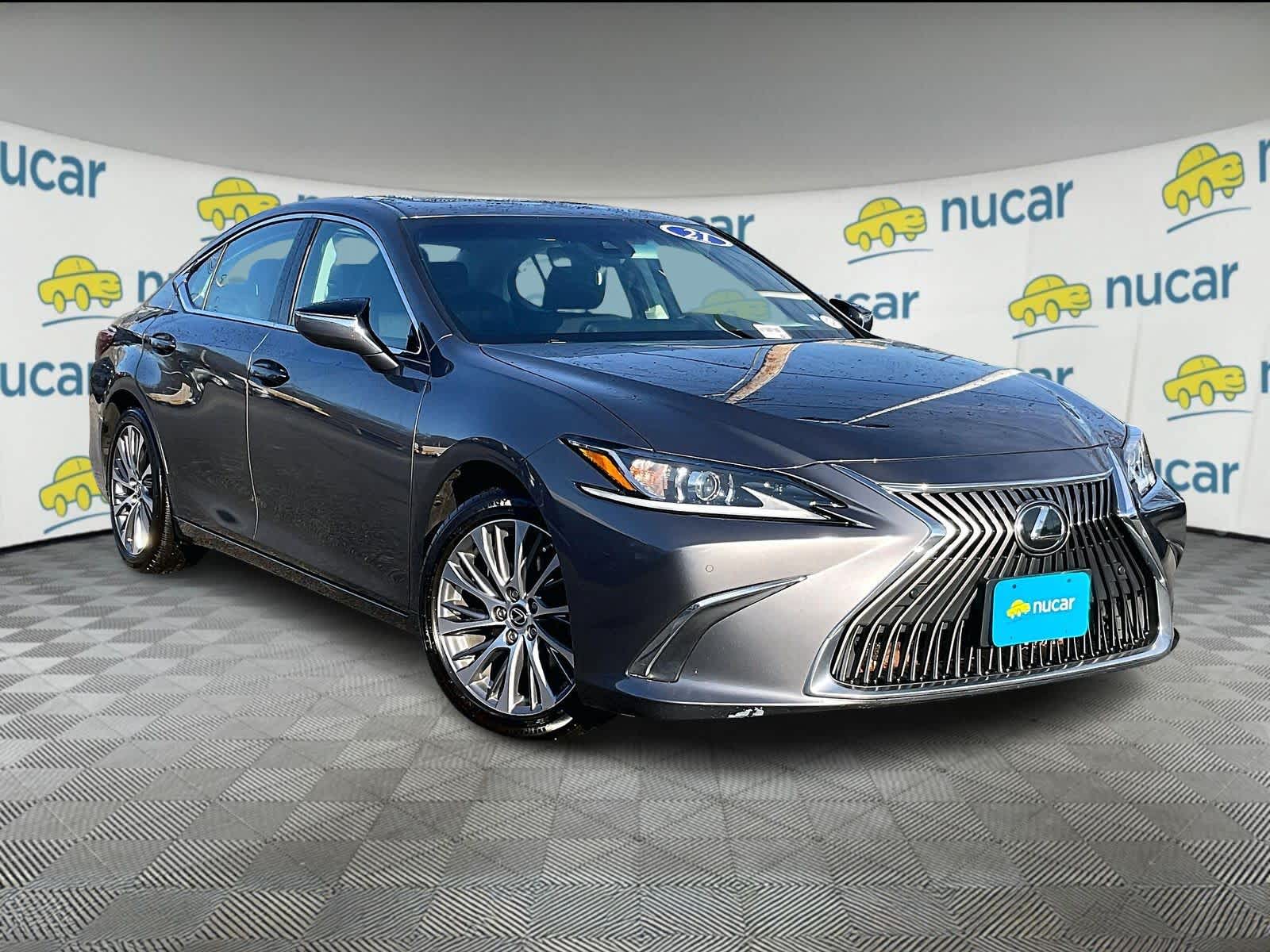 2021 Lexus ES 350's photo