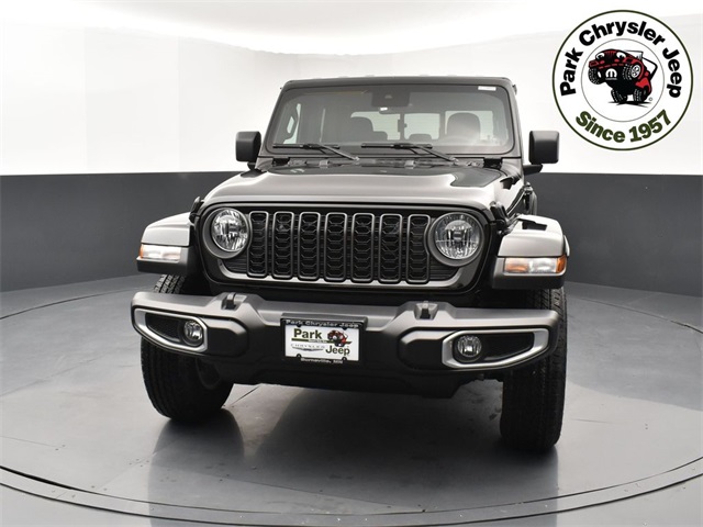 Used 2024 Jeep Gladiator Sport S with VIN 1C6JJTAG2RL113286 for sale in Burnsville, Minnesota