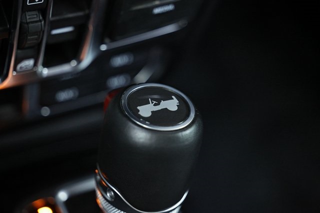 2024 Jeep Wrangler Sahara photo 22