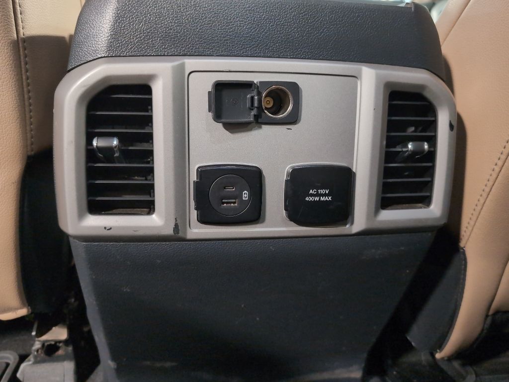 2022 Ford F-250 Lariat photo 33