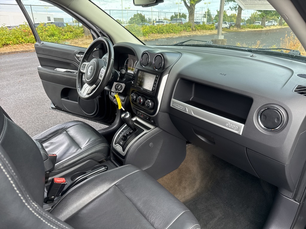 2017 Jeep Compass Latitude High Altitude photo 26
