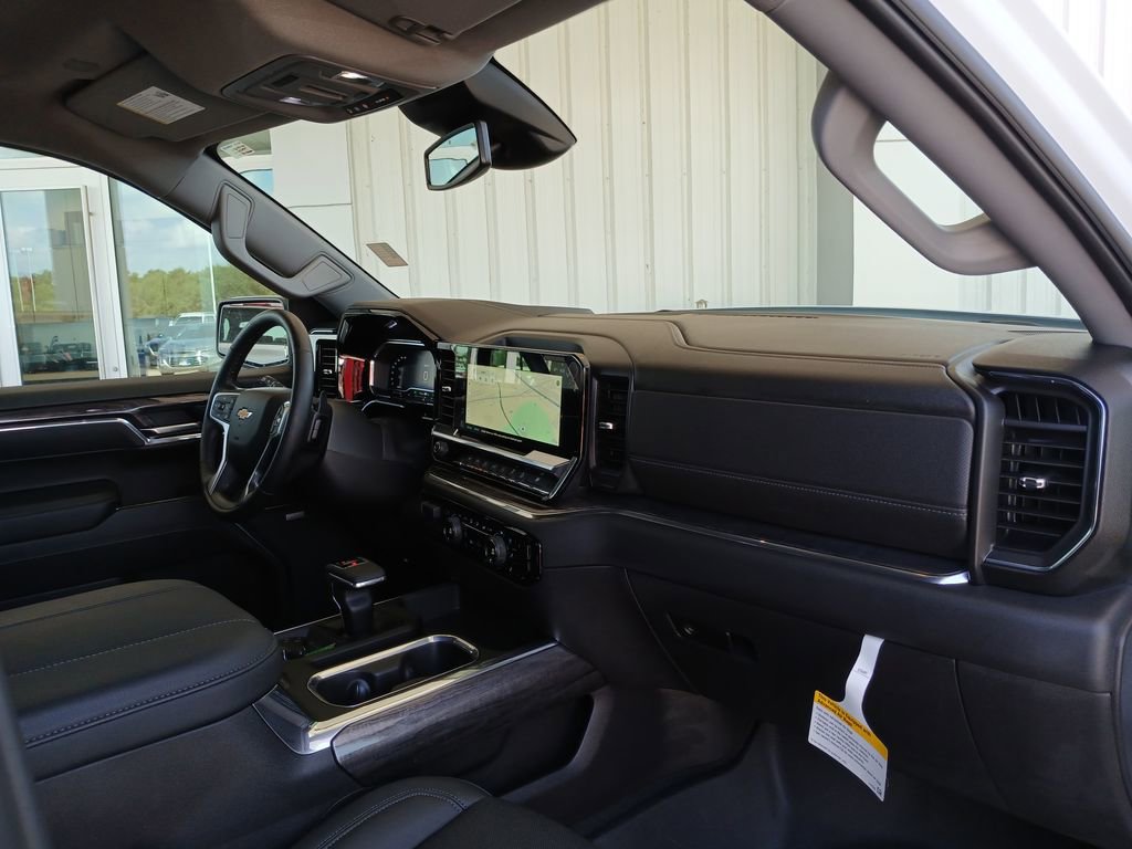 2025 Chevrolet Silverado 1500 LTZ photo 30