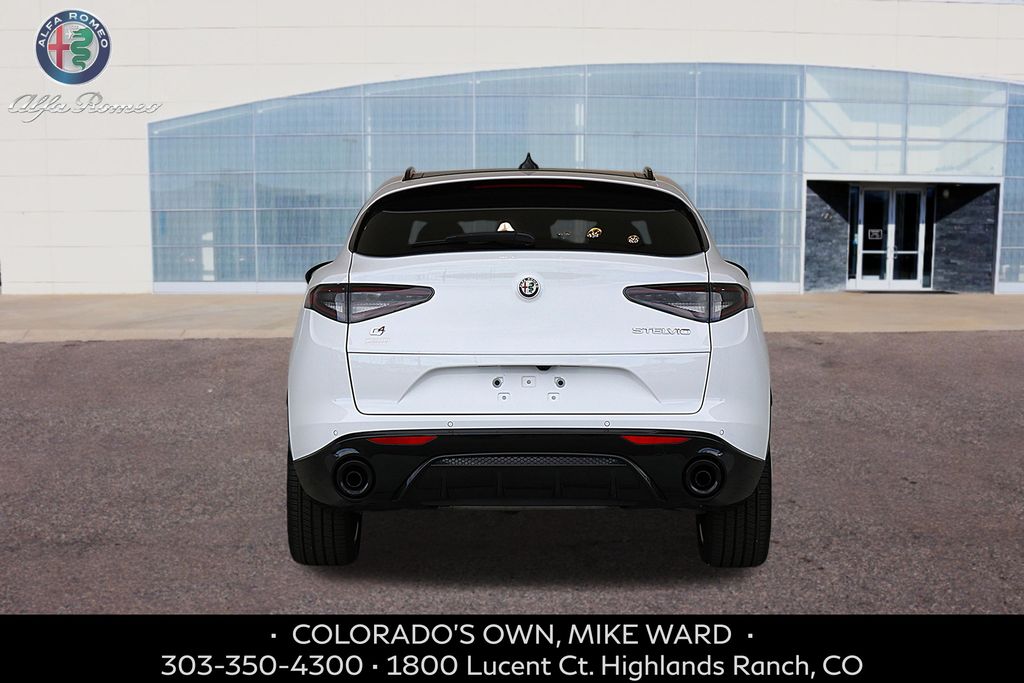 2025 Alfa Romeo Stelvio Sprint Base photo 4