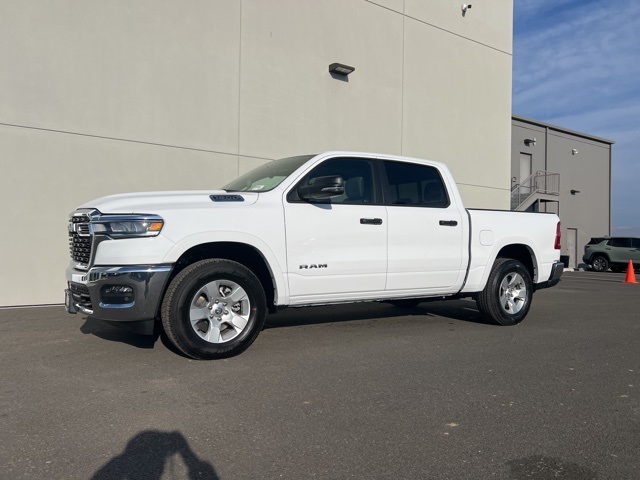 2025 Ram 1500 Big Horn Lone Star photo 3