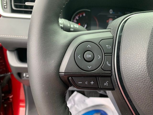 2023 Toyota RAV4 XLE Premium photo 15