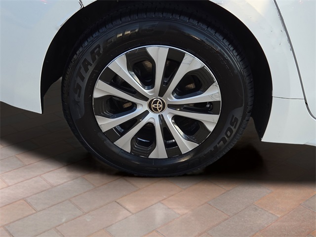 2020 Toyota Corolla Hybrid LE photo 4