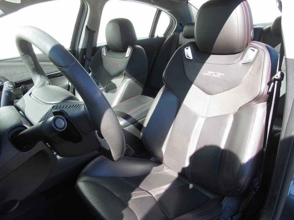 2017 Chevrolet SS photo 12