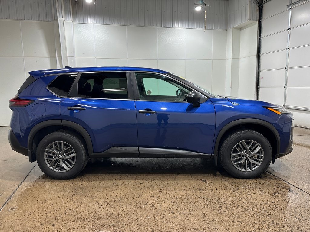 2021 Nissan Rogue S photo 3
