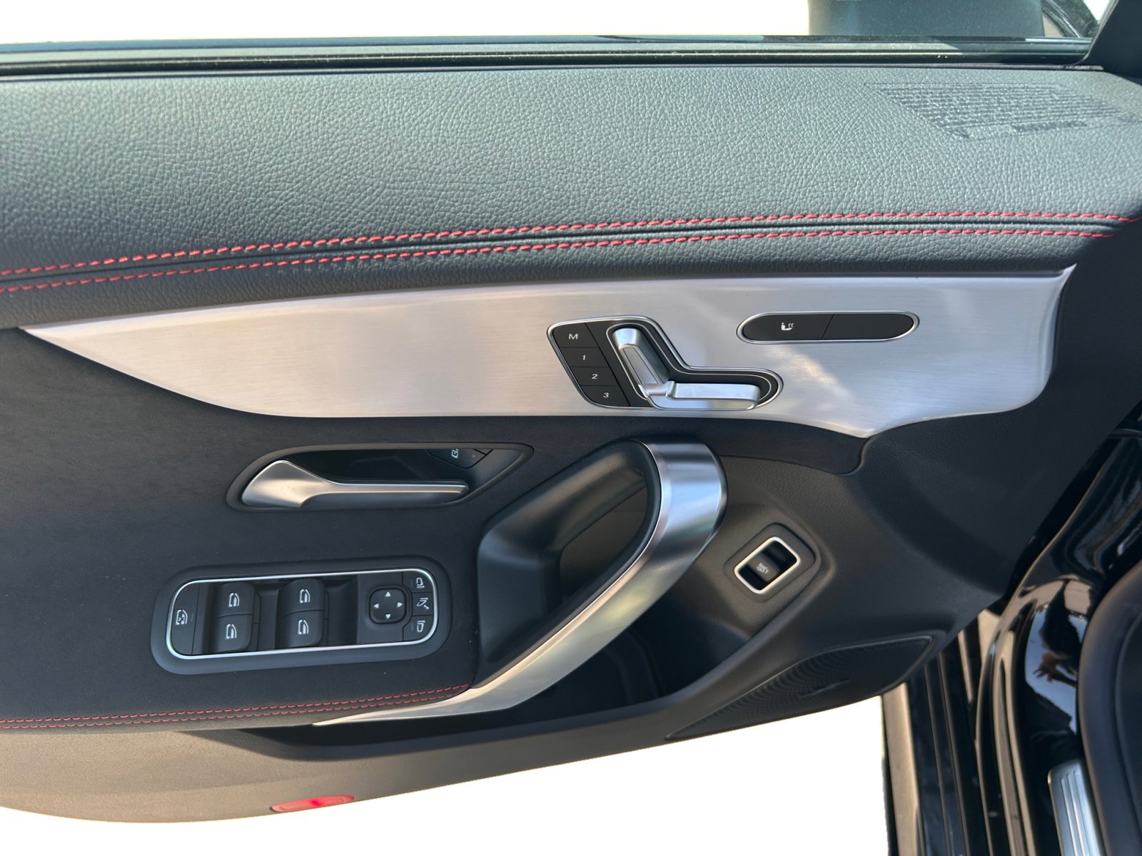 2026 Mercedes Benz CLA 250 4MATIC photo 17