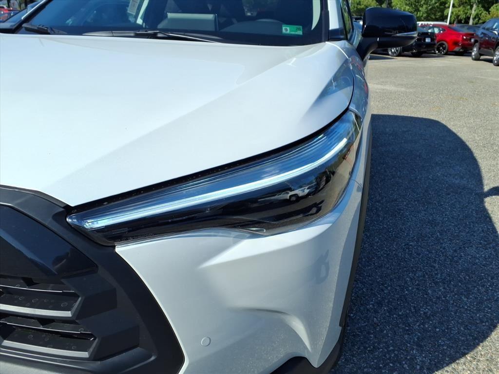 2026 Toyota Corolla Cross XLE photo 3