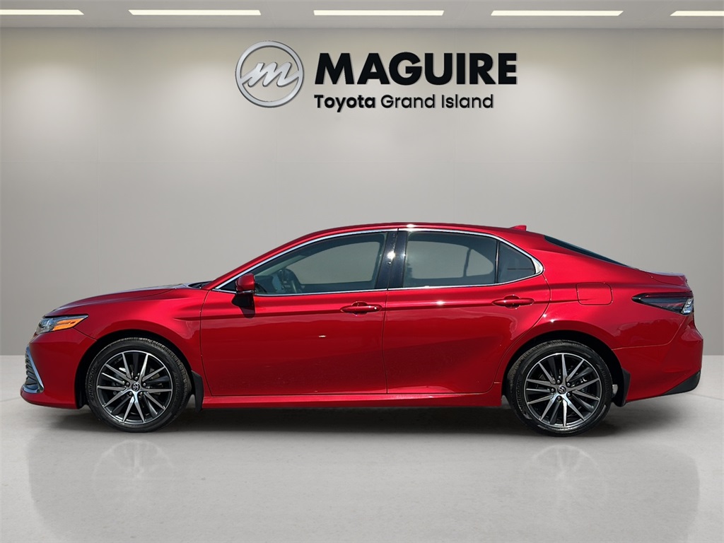 2024 Toyota Camry XLE photo 3
