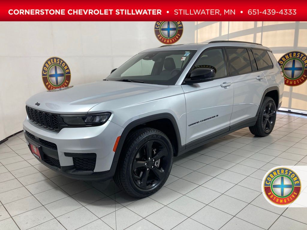 2023 Jeep Grand Cherokee L Altitude's photo