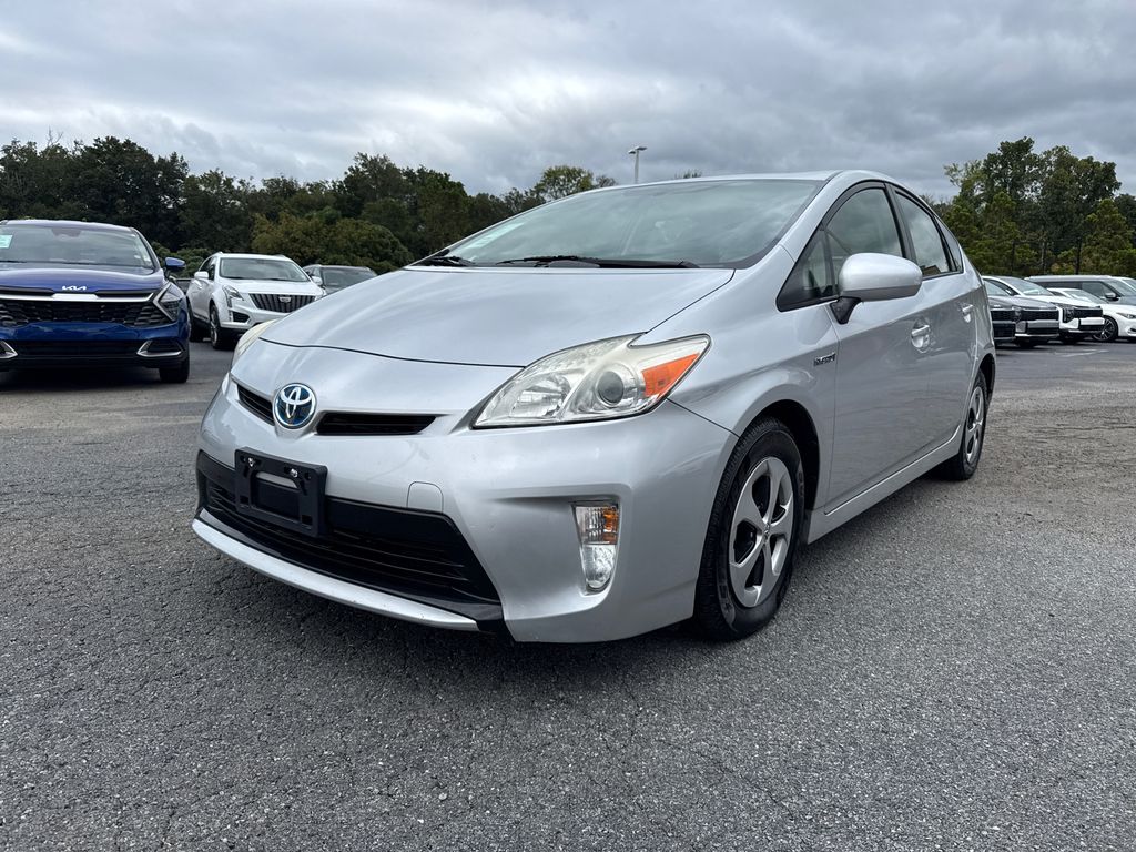 2015 Toyota Prius Four photo 7