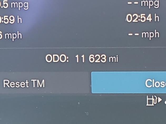 2024 Volvo S60 B5 Plus Black Edition photo 4