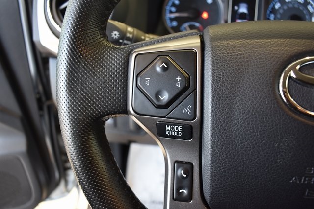 2022 Toyota Tacoma SR5 photo 17
