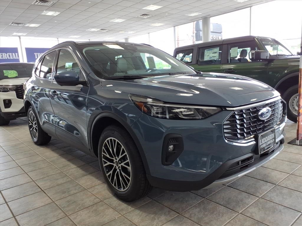 2024 Ford Escape PHEV's photo