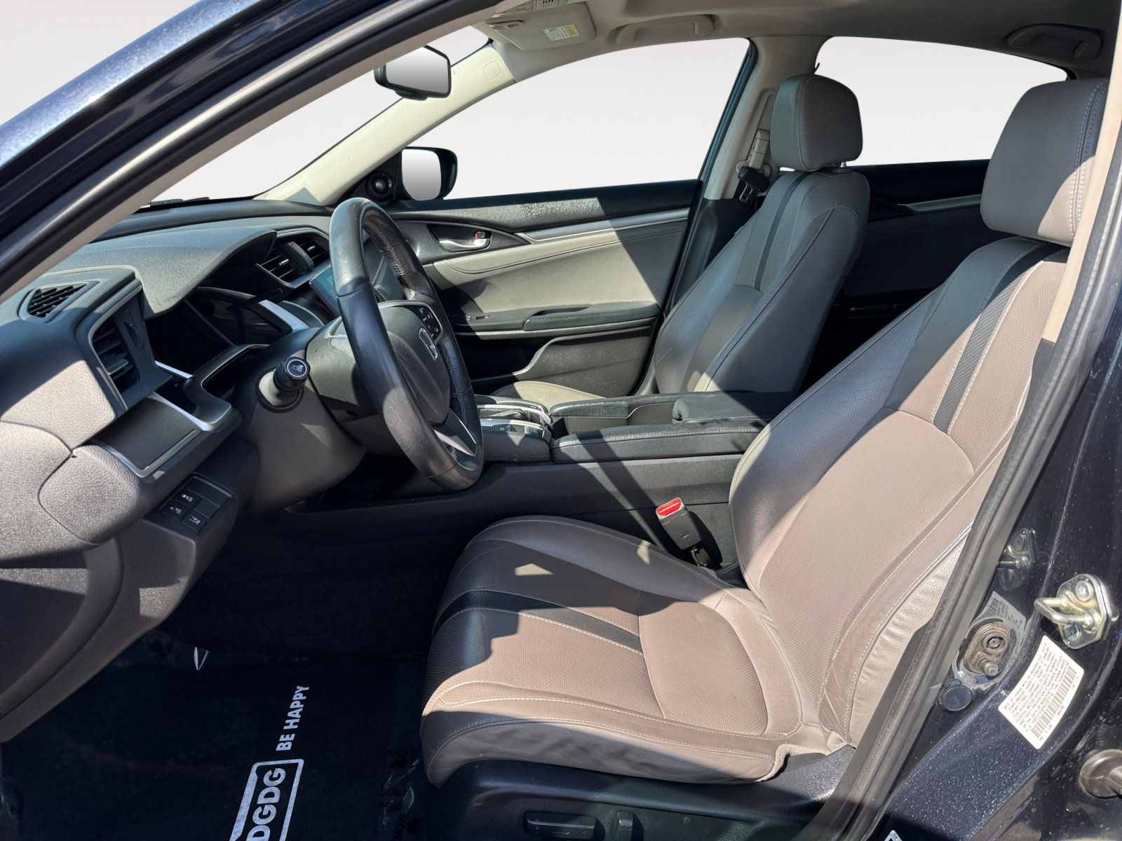 2017 Honda Civic Touring photo 10
