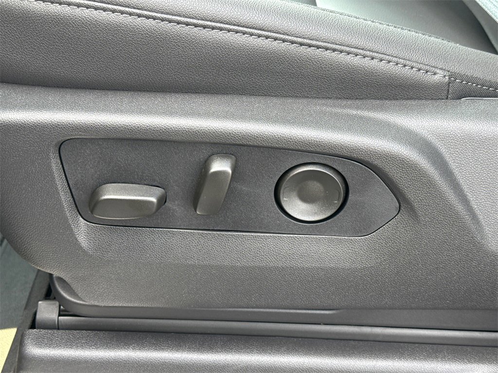 2026 GMC SIERRA - Image 16