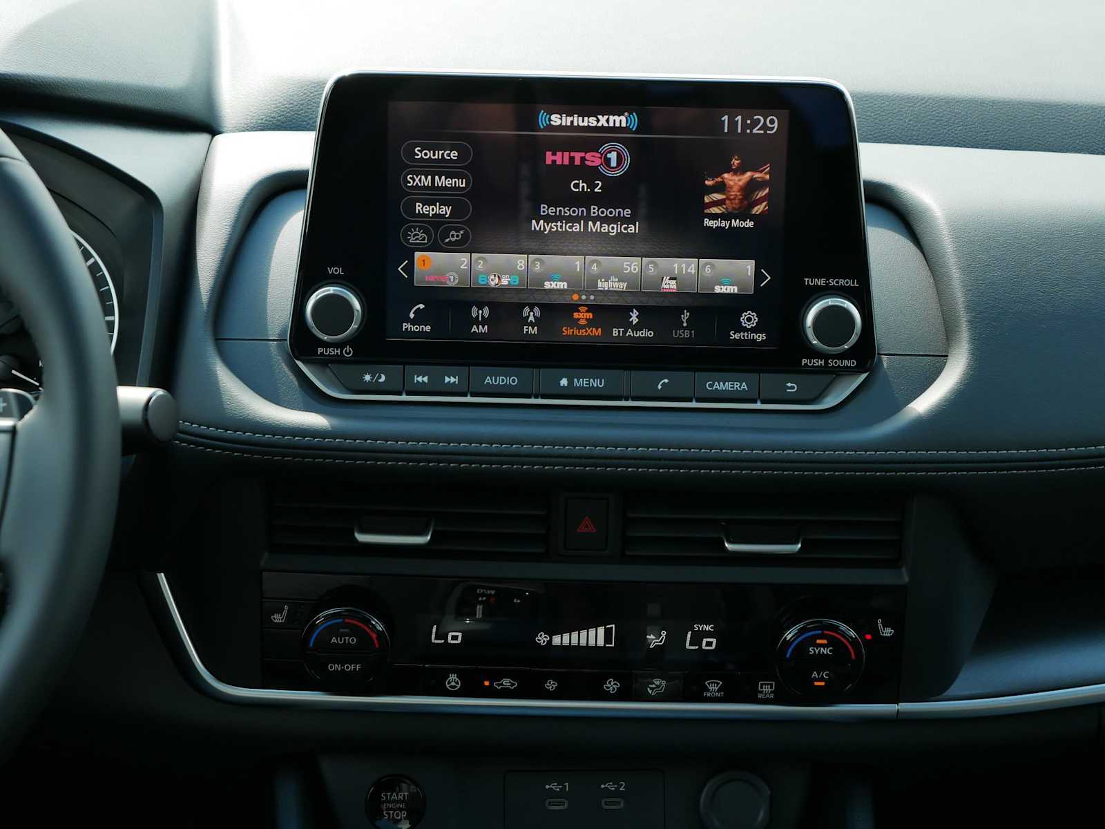 2026 Nissan Rogue SV photo 5