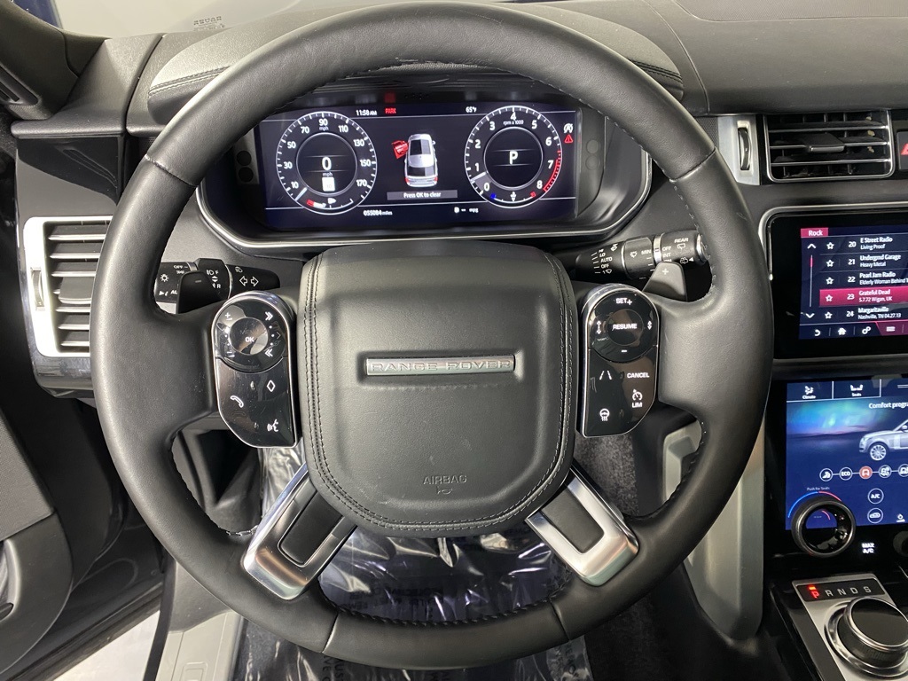 2020 Land Rover Range Rover HSE photo 9