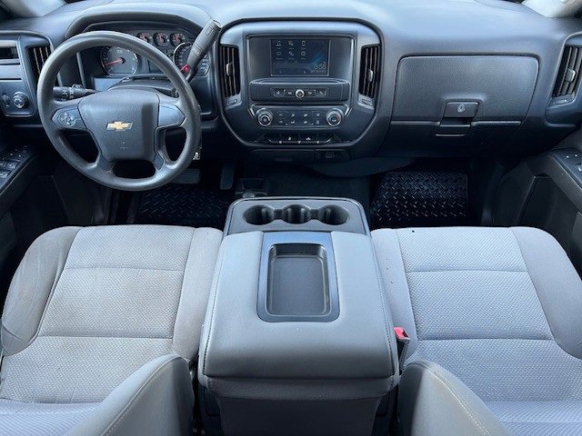 2018 Chevrolet Silverado 1500 Custom photo 18