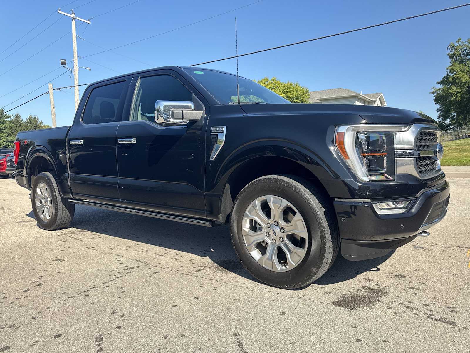 2023 Ford F-150 Platinum photo 3