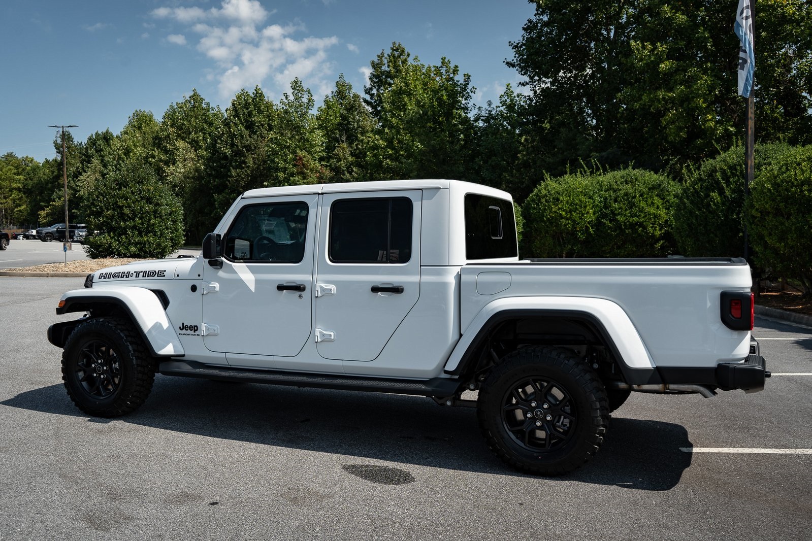 2025 Jeep Gladiator Sport photo 7