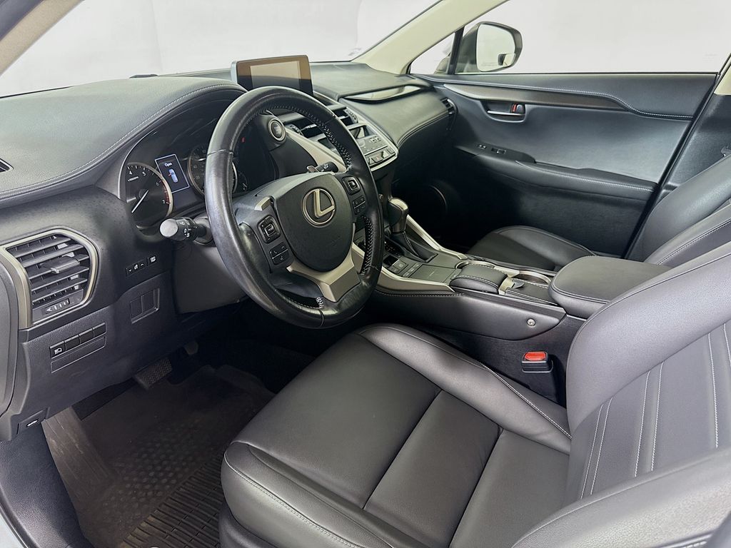2018 Lexus NX 300 Luxury photo 7