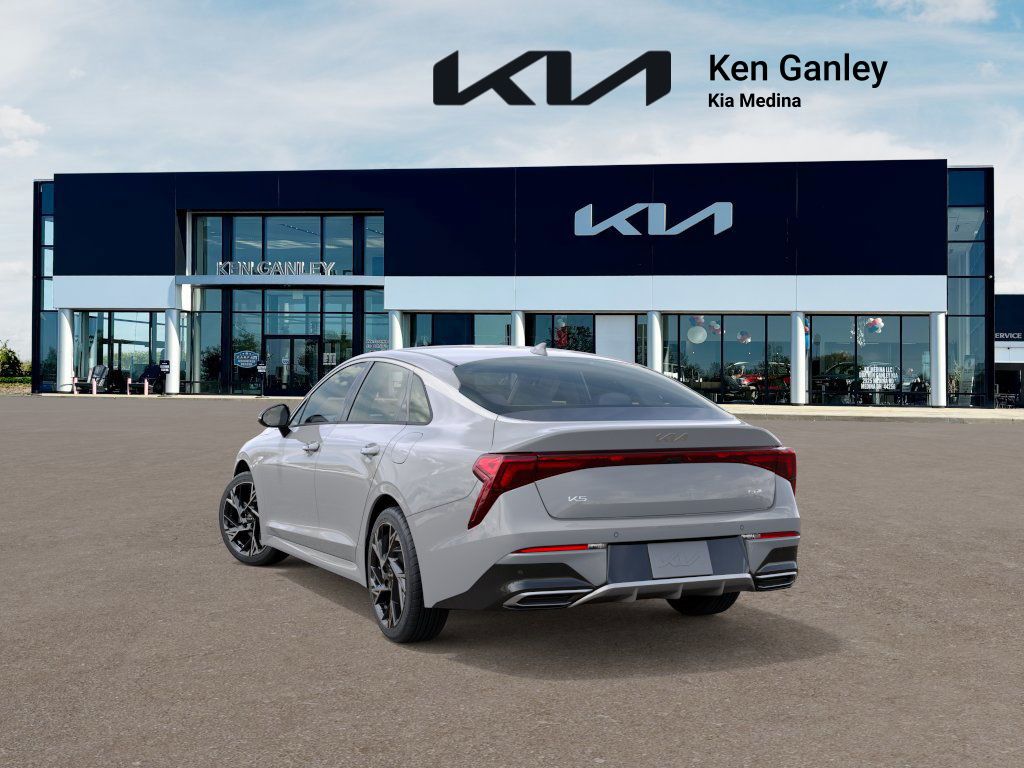 2026 Kia K5 GT-Line photo 2