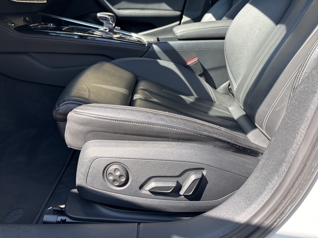 2022 Audi A4 45 S line Premium Plus photo 10