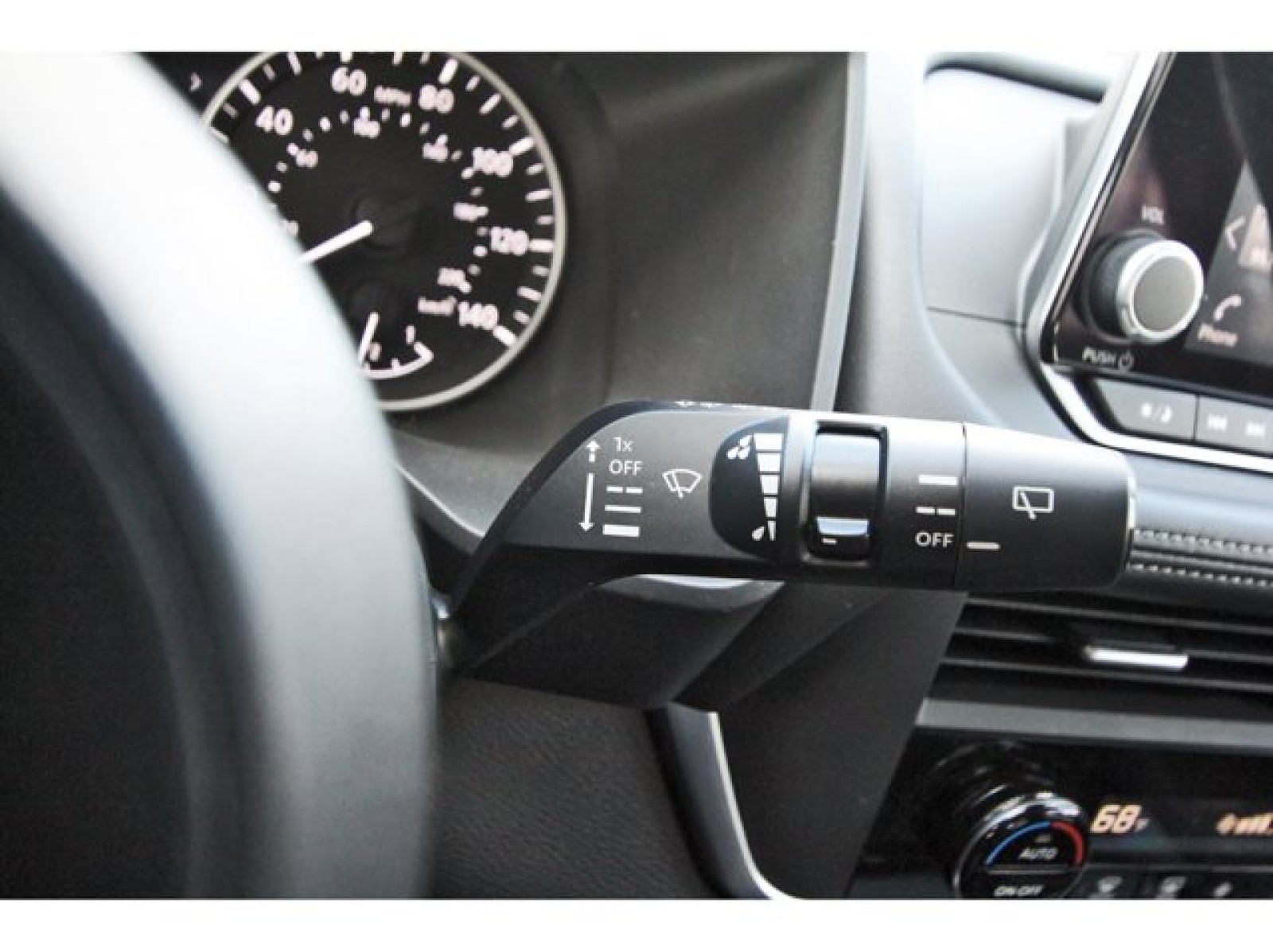 2024 Nissan Rogue SV Black at Robbins Nissan