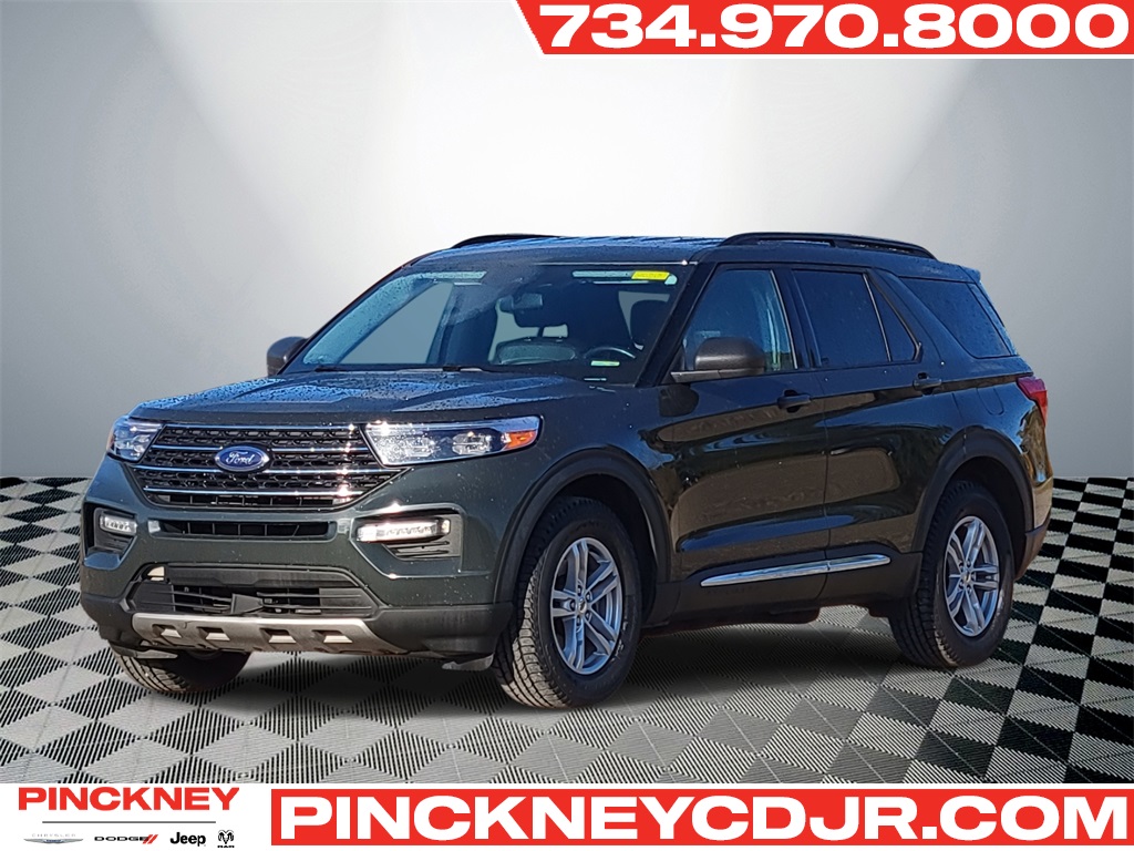 2022 Ford Explorer XLT's photo