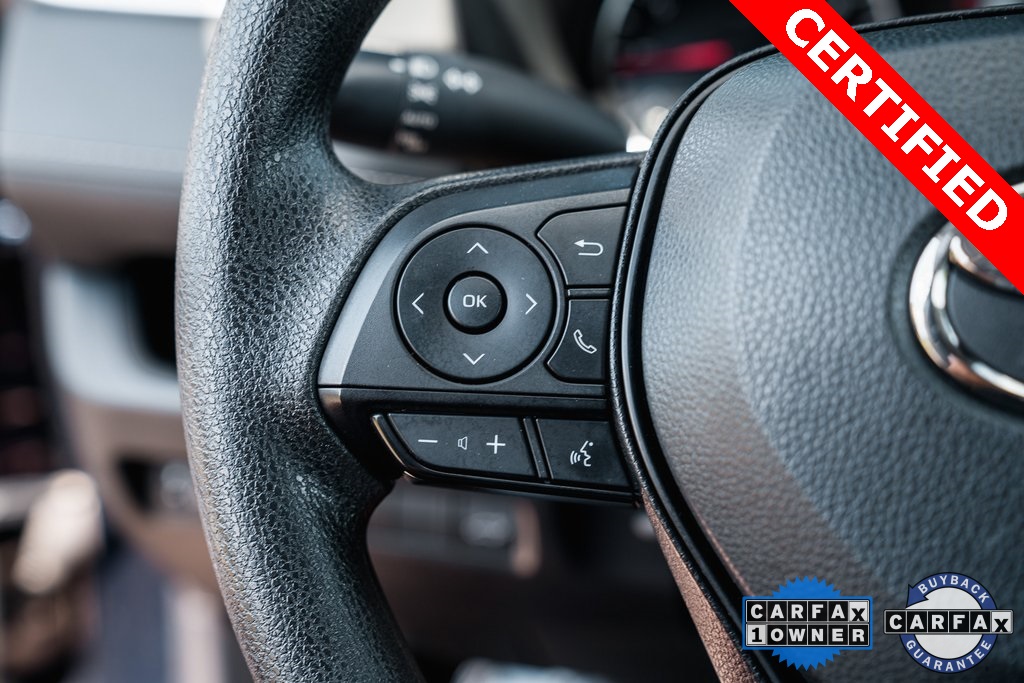 2022 Toyota RAV4 XLE photo 16