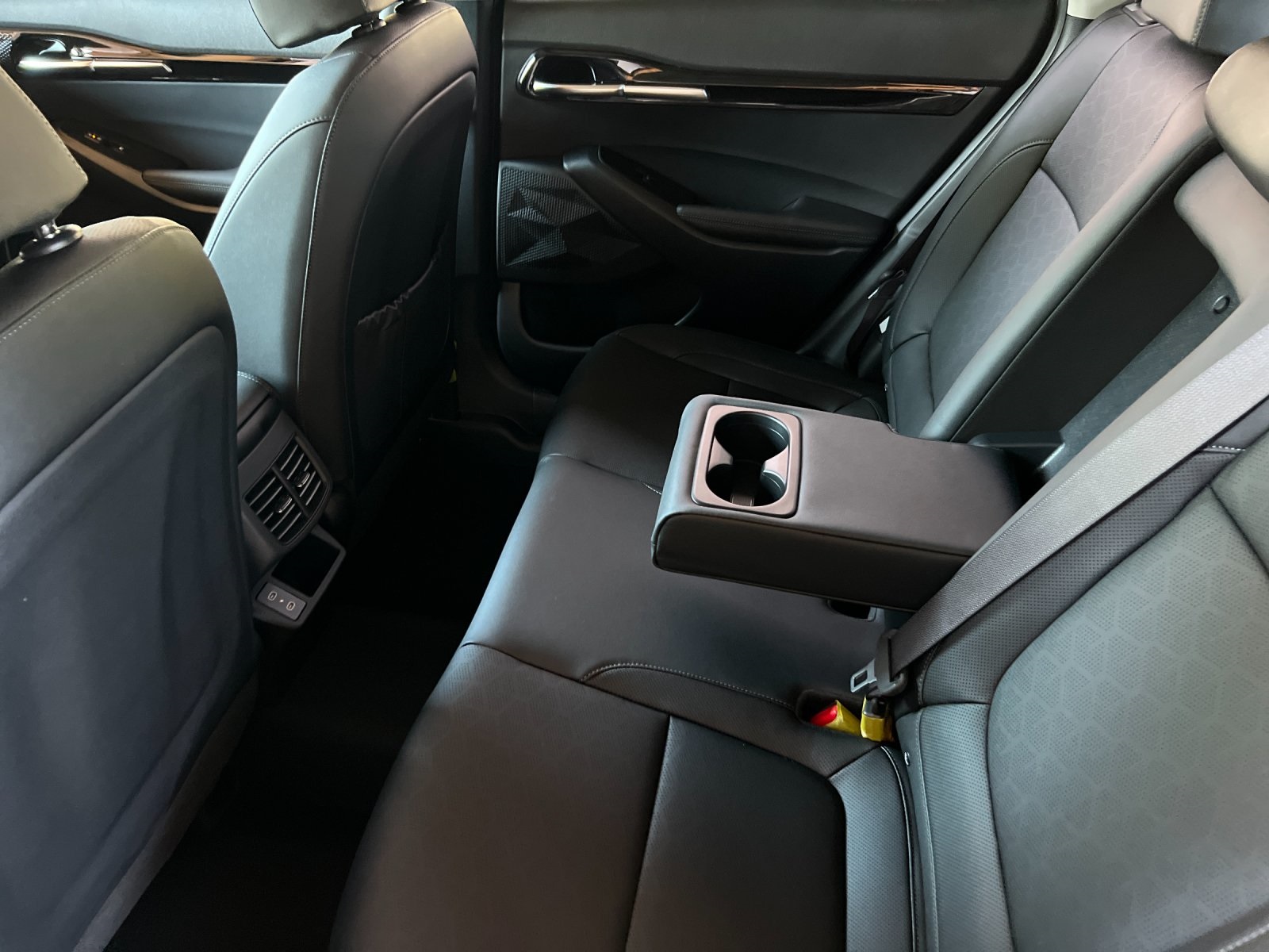 2026 Kia Seltos EX photo 11