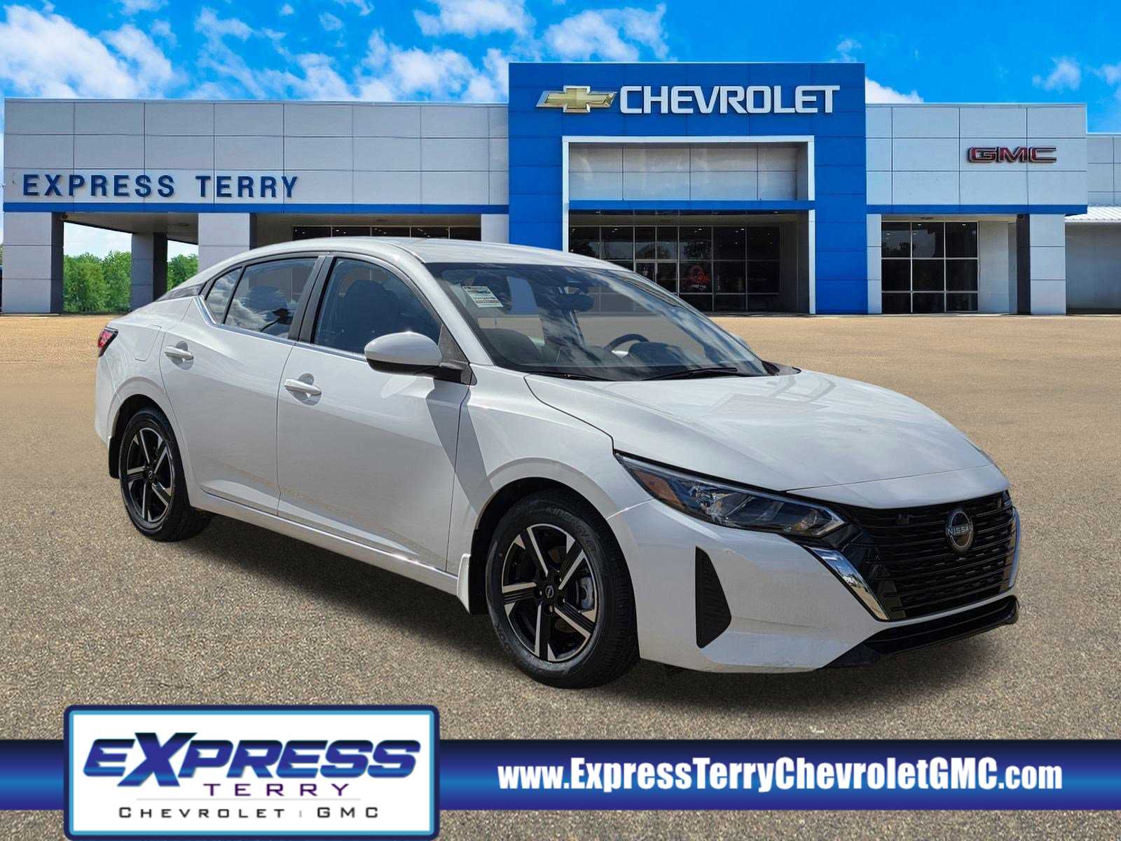 2024 Nissan Sentra SV's photo