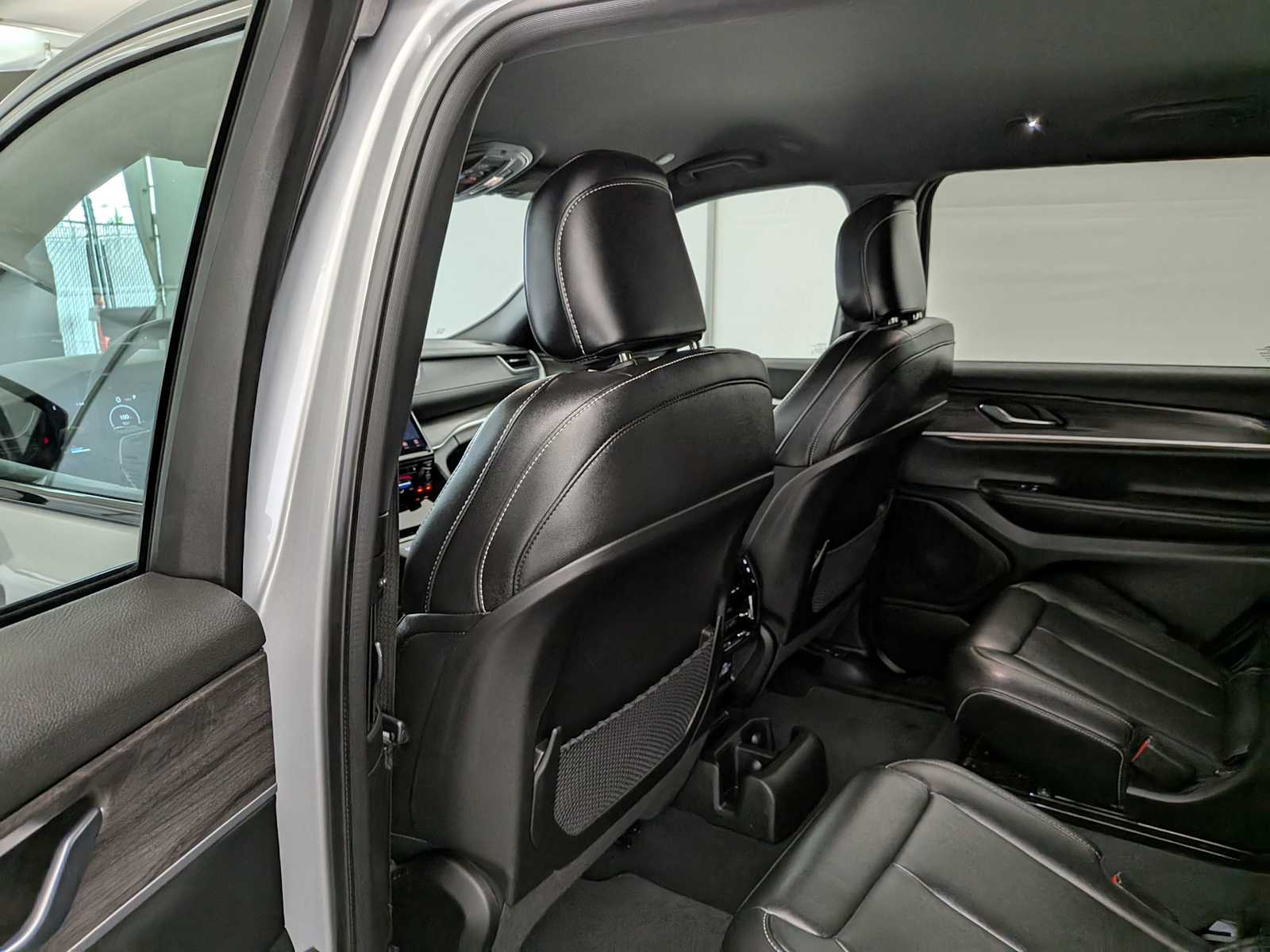 2024 Jeep Grand Cherokee Limited photo 18