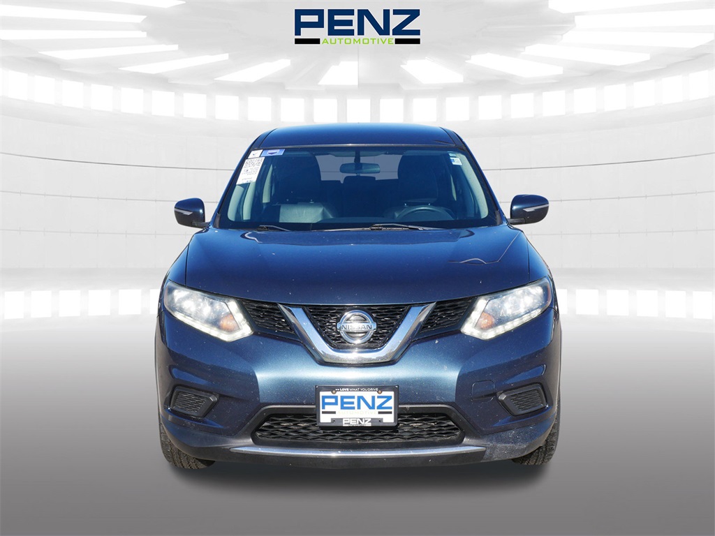 2014 Nissan Rogue S photo 2