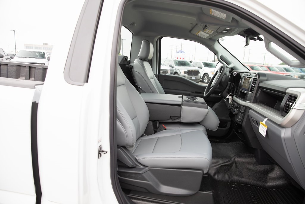 2025 Ford F-250 XL photo 19