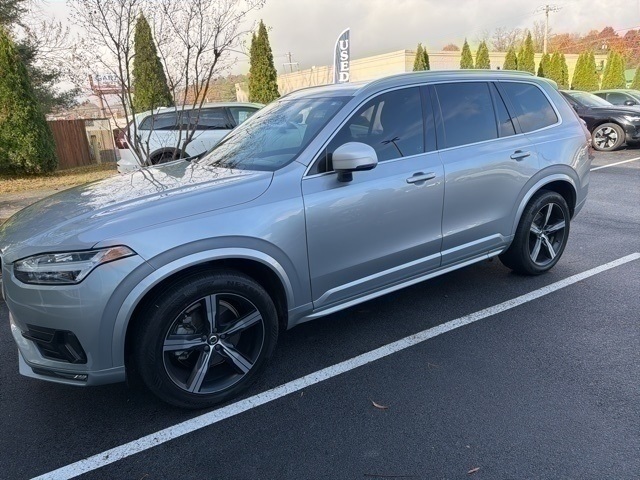 2019 Volvo XC90 R-Design's photo